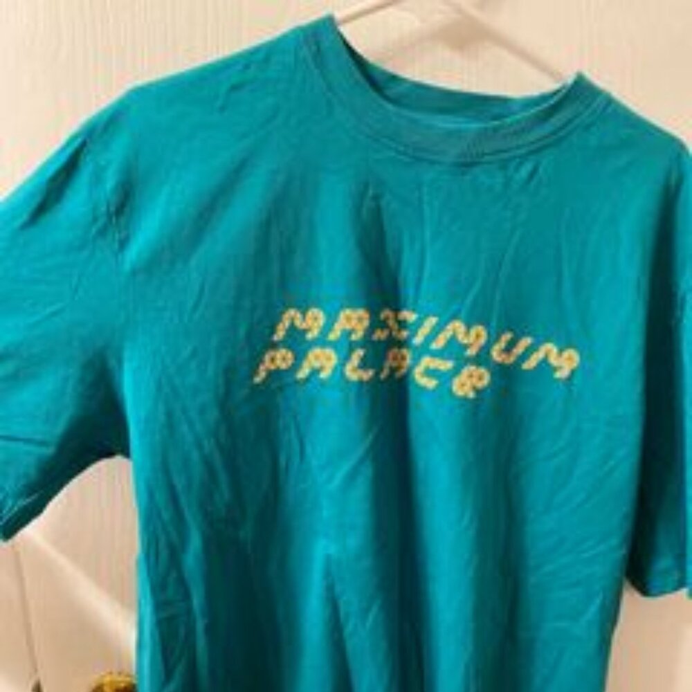 Palace maximum tri flect green tee